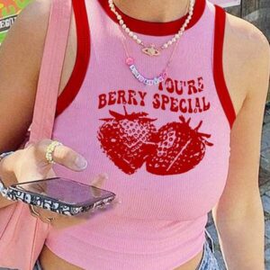 เสื้อครอปแขนสั้นพิมพ์ลาย สีชมพูน่ารัก