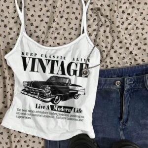 เสื้อครอปสายเดี่ยวคอสี่เหลี่ยมลาย Vintage สีขาว